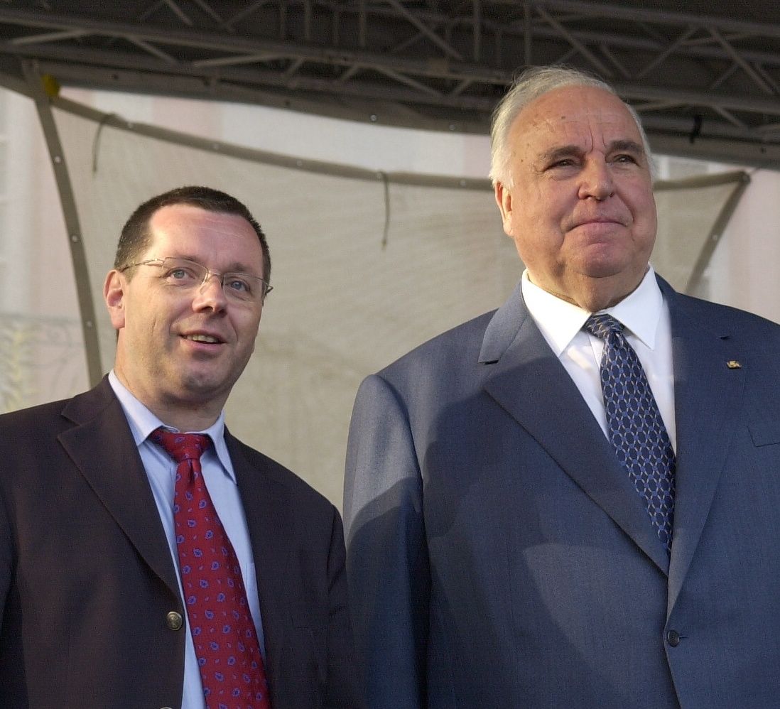 ZU MEINER ZEIT BEI HELMUT KOHL HAT