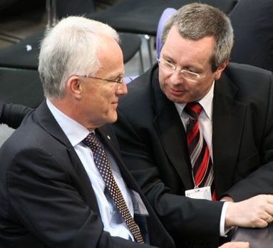 J�RGEN R�TTGERS UND PEER STEINBR�CK