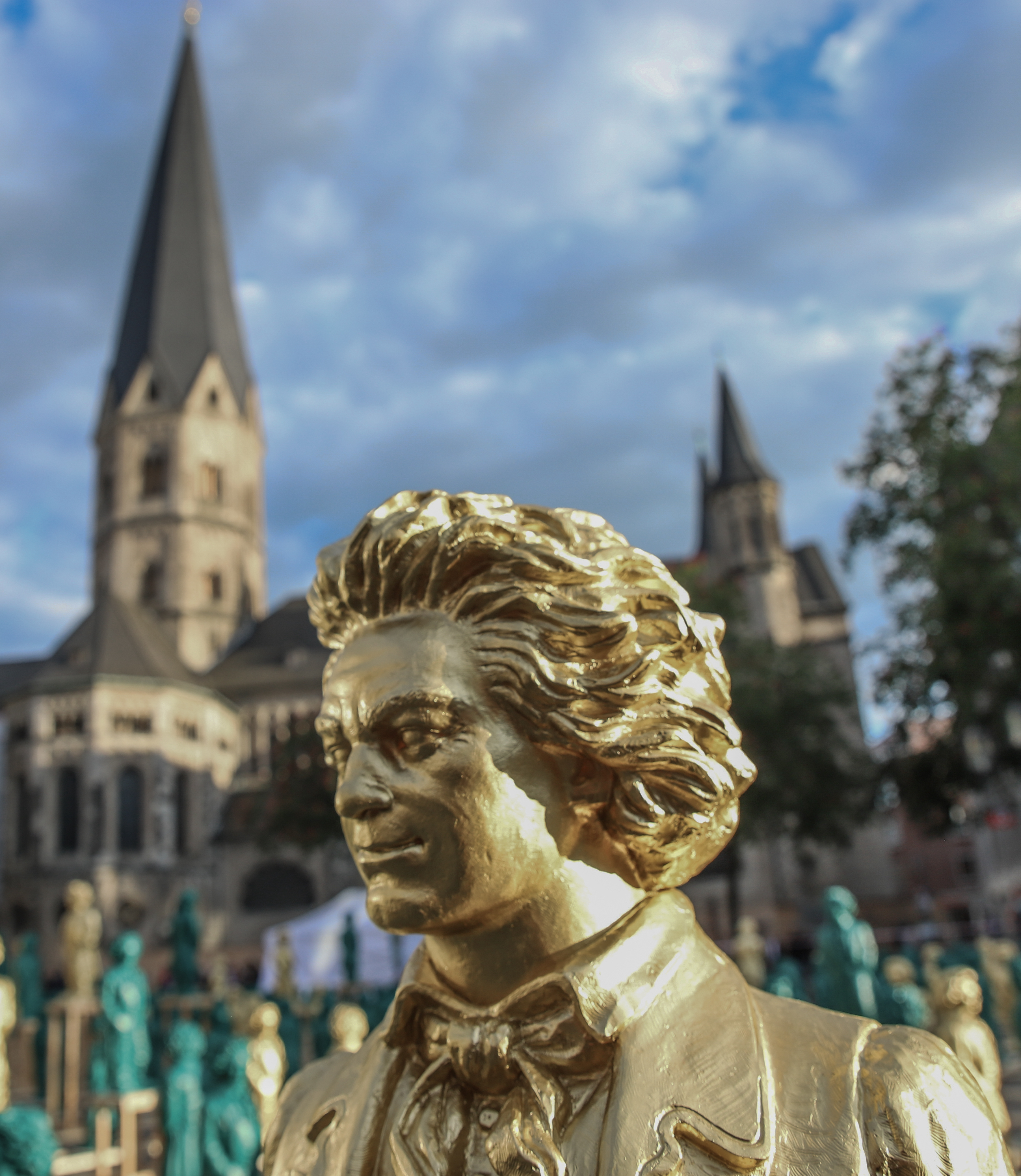 AM 17. AUGUST BIETET STEPHAN EISEL