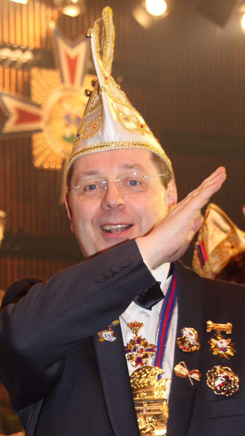 Als Vizeprsident beim Einmarsch des Prinzenpaars in die Beethovenhalle