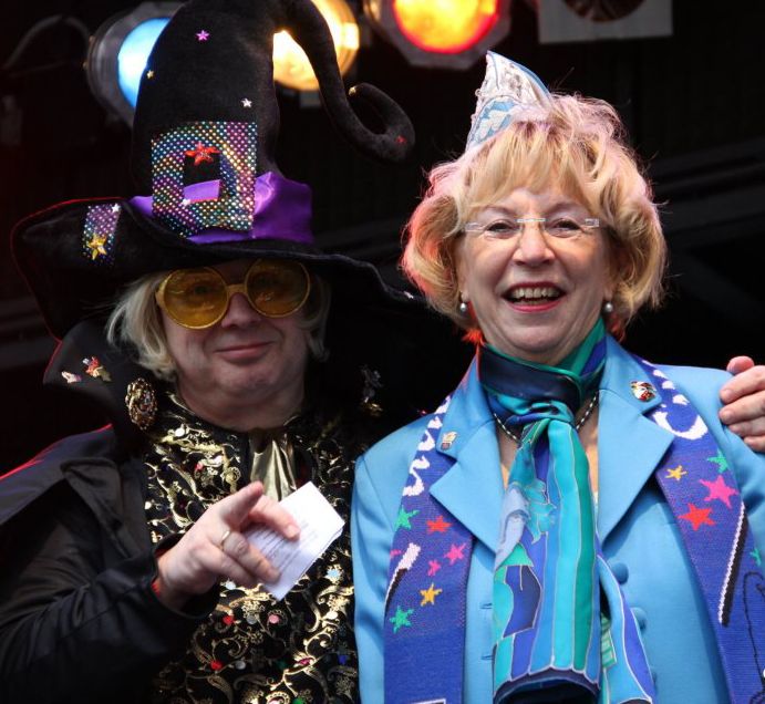 Als Vize mit der Prsidentin des Festausschusses Bonner Karneval, Marlies Stockhorst