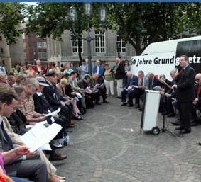 ALS MITGLIED IM PARLAMENTARISCHEN RAT
